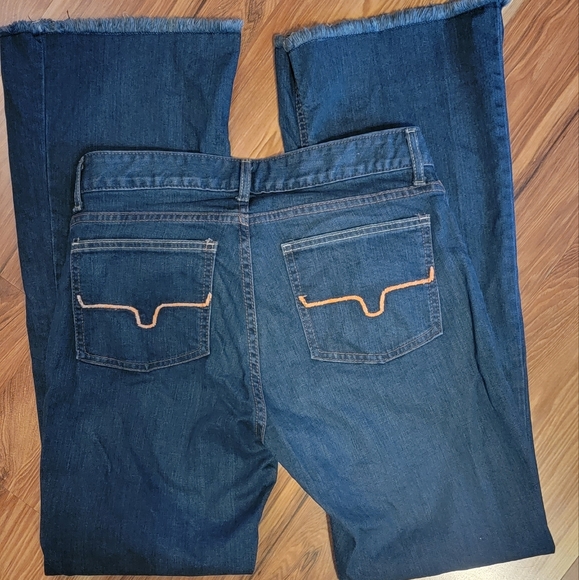 Kimes - Picture 3 of 3